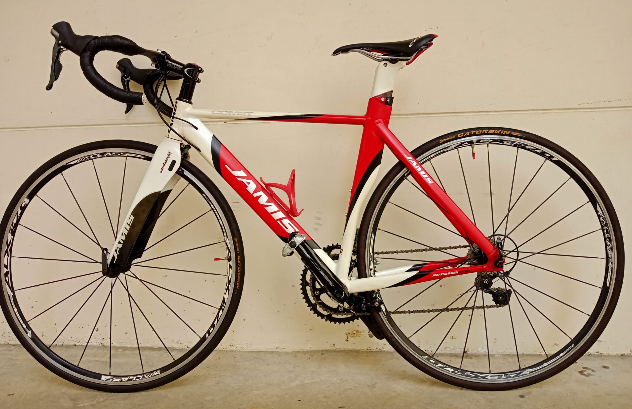 Jamis comet triathlon discount bike