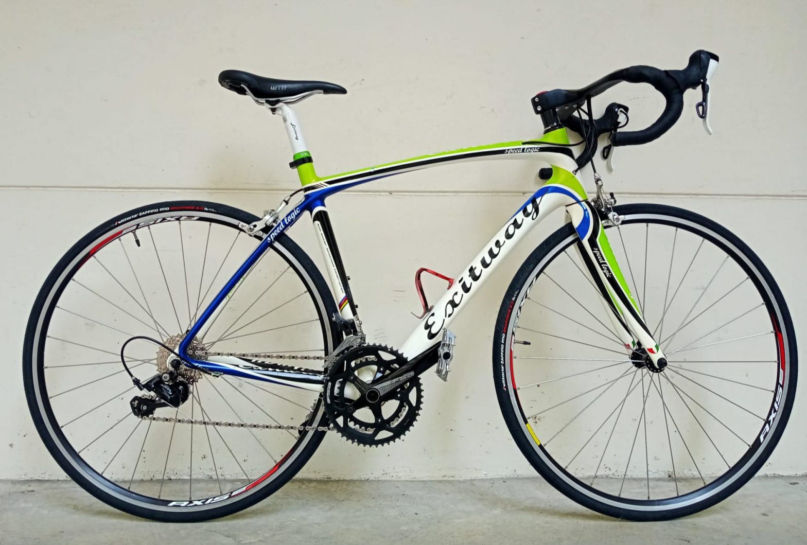 Exitway (Italy) Speed Logic carbon road bike